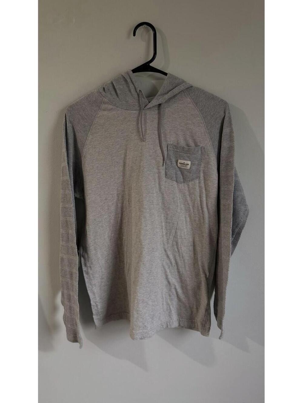 Men’s Quicksilver Hooded Long sleeve Breathable! Medium